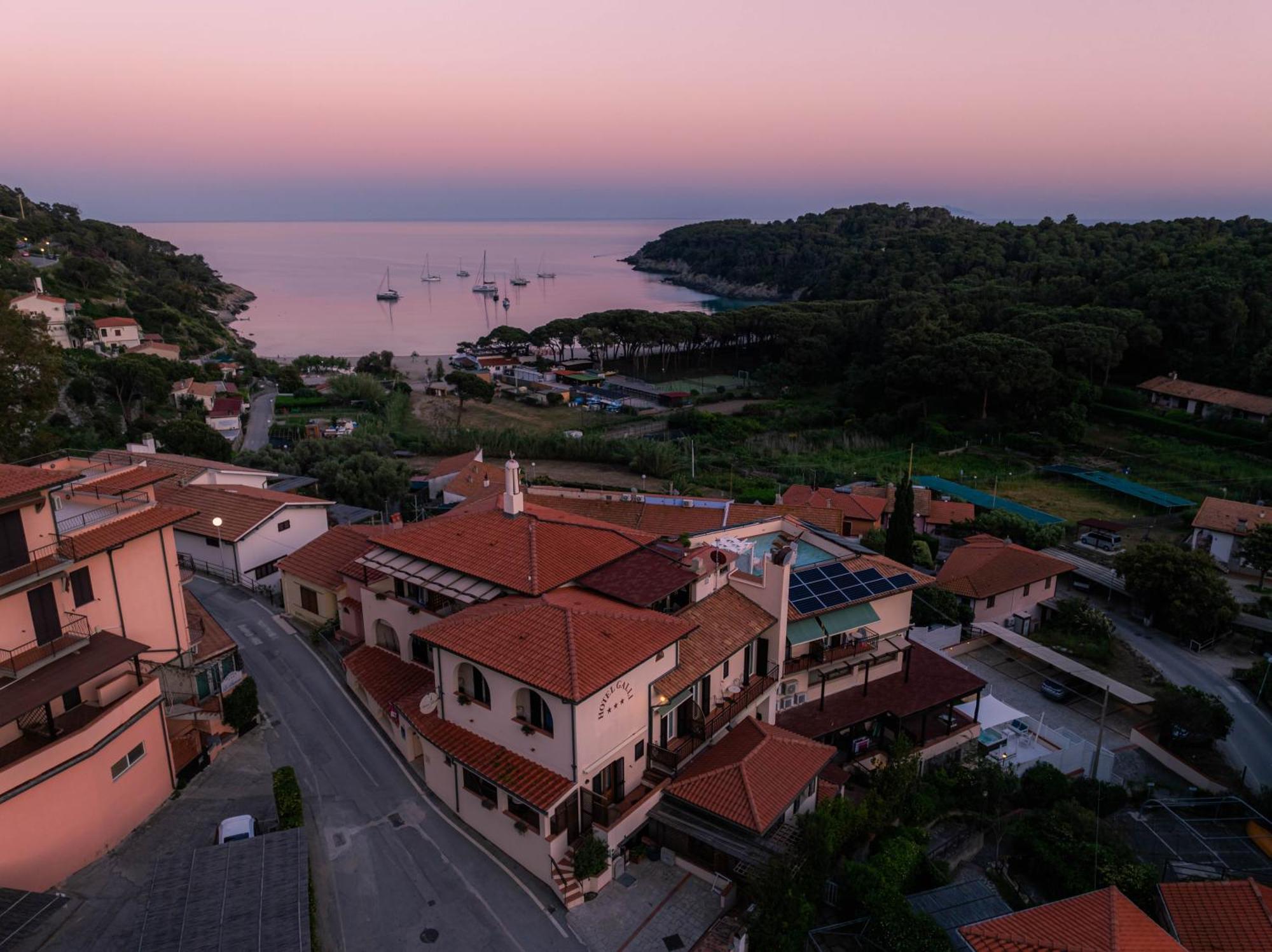 Hotel Galli - Wellness&Spa Fetovaia Exterior foto