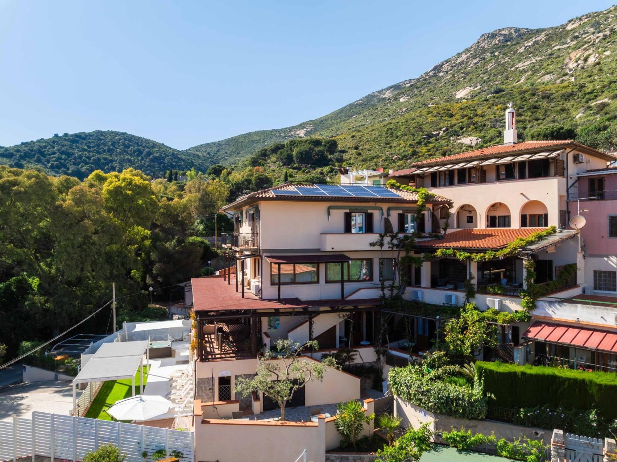 Hotel Galli - Wellness&Spa Fetovaia Exterior foto